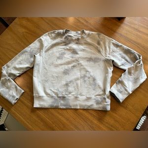 Lululemon Sweatshirt